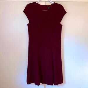 Ann‎ Taylor maroon dress